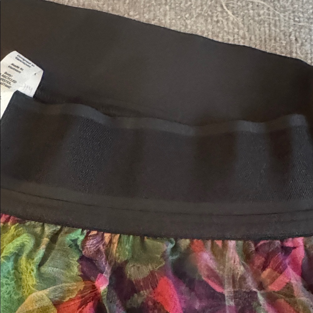 Lululemon Athletica Vibrant Floral Skater Style  Skirt/Skort - Picture 6 of 9